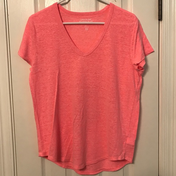 GAP Tops - NWOT!  GAP Linen Blend Tee